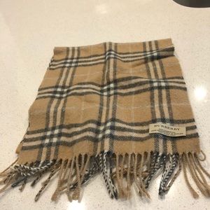 Plaid Burberry scarf